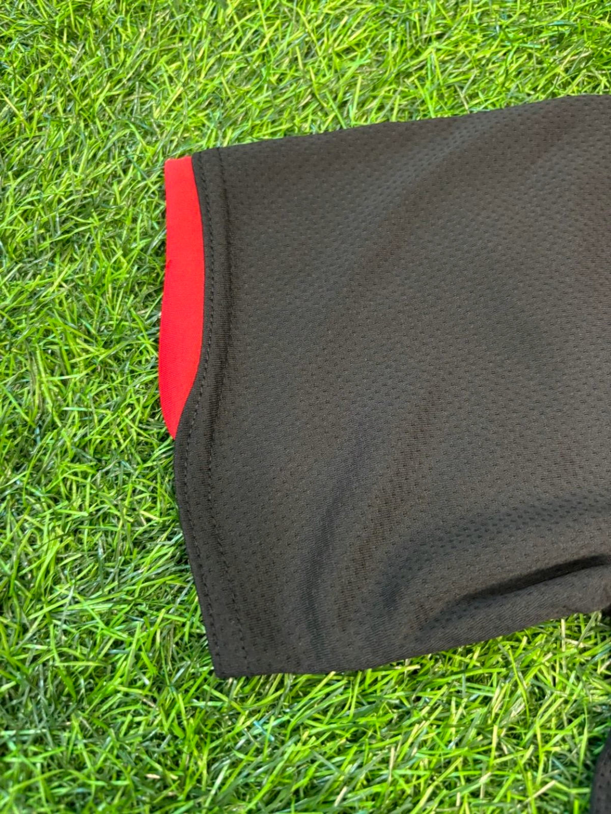 Retro Manchester United AIG 2007-08 Away Half Sleeve