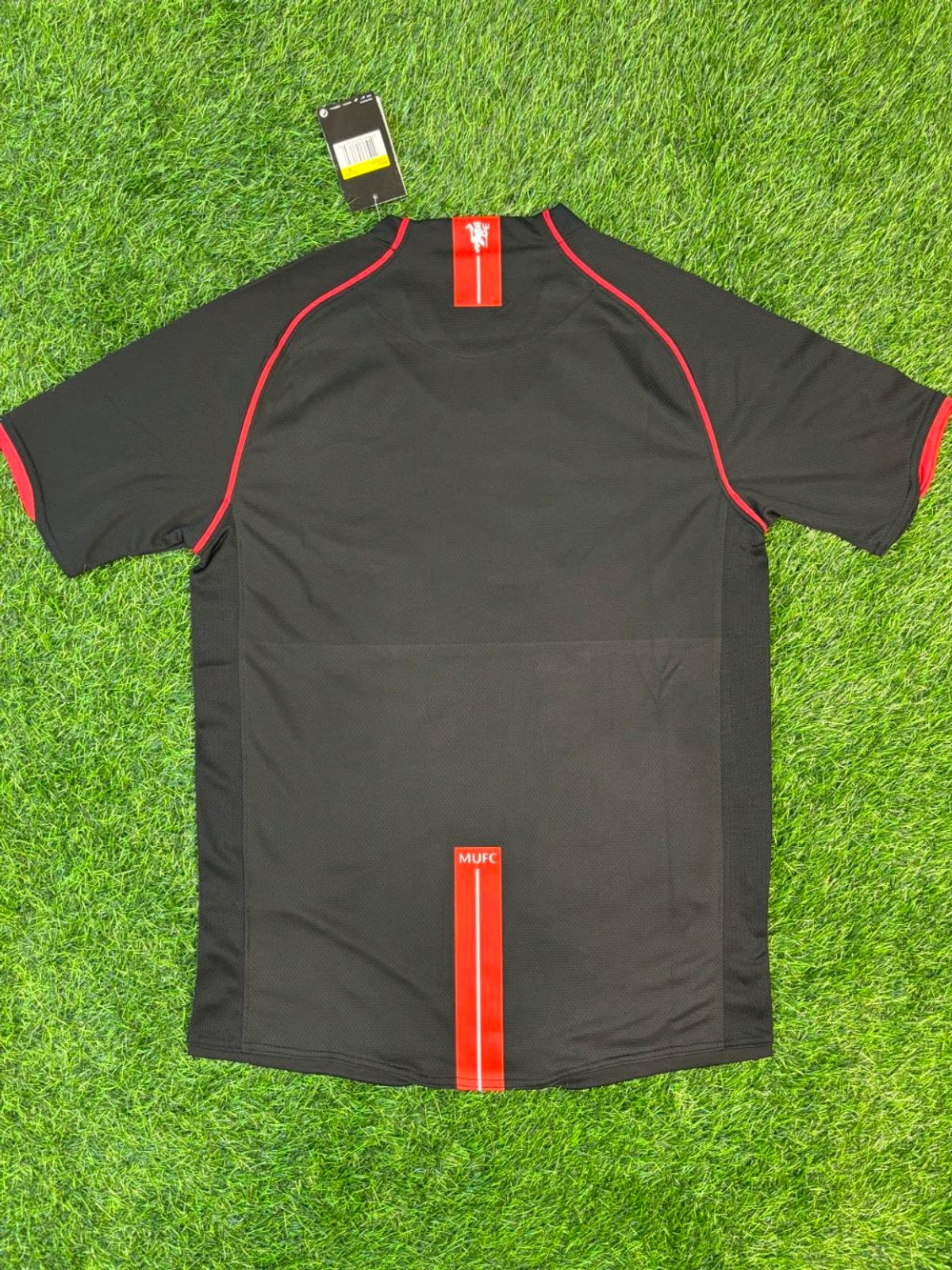 Retro Manchester United AIG 2007-08 Away Half Sleeve