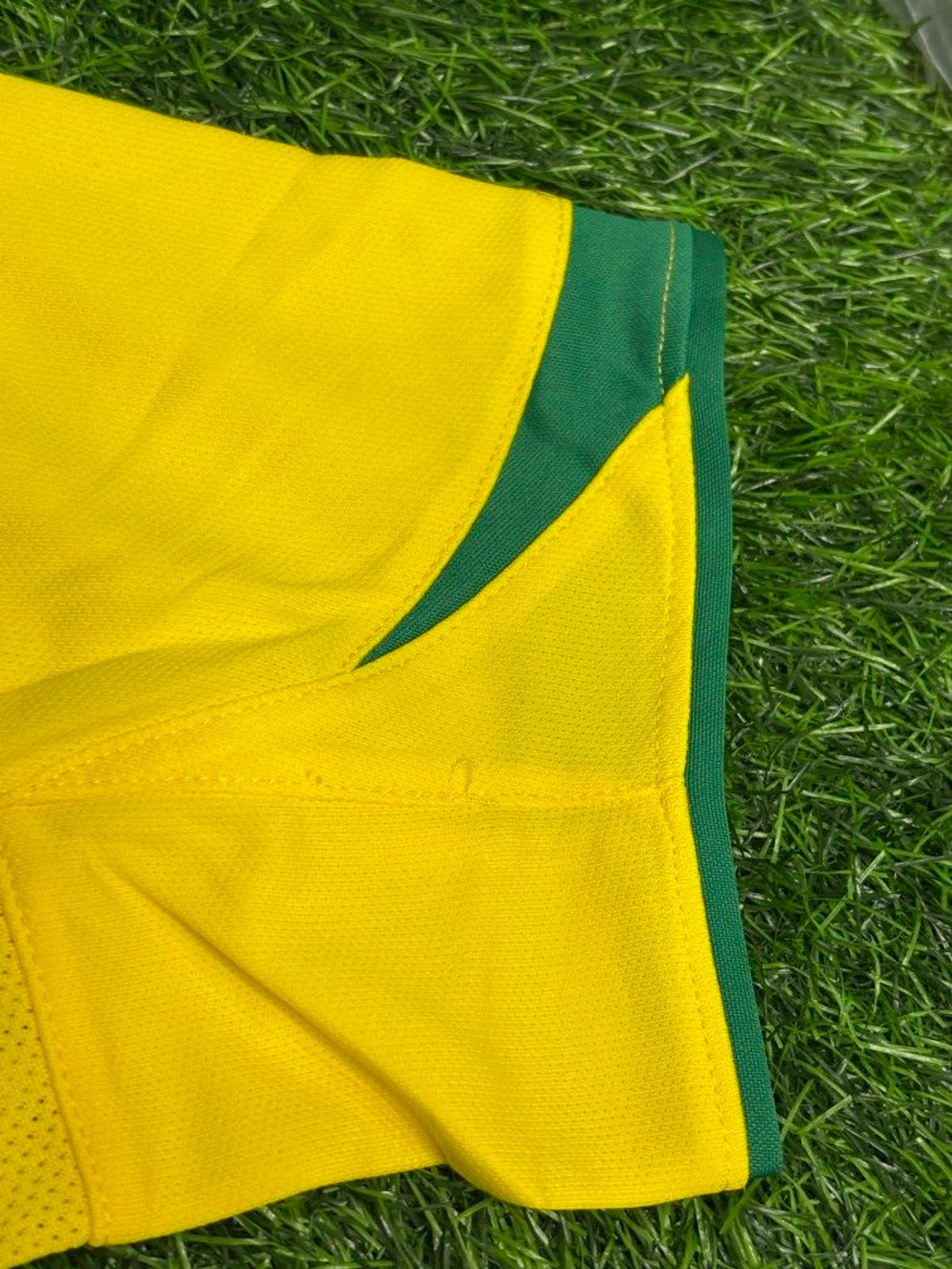 Brazil Home 2004 Copa America Champions Retro Jersey