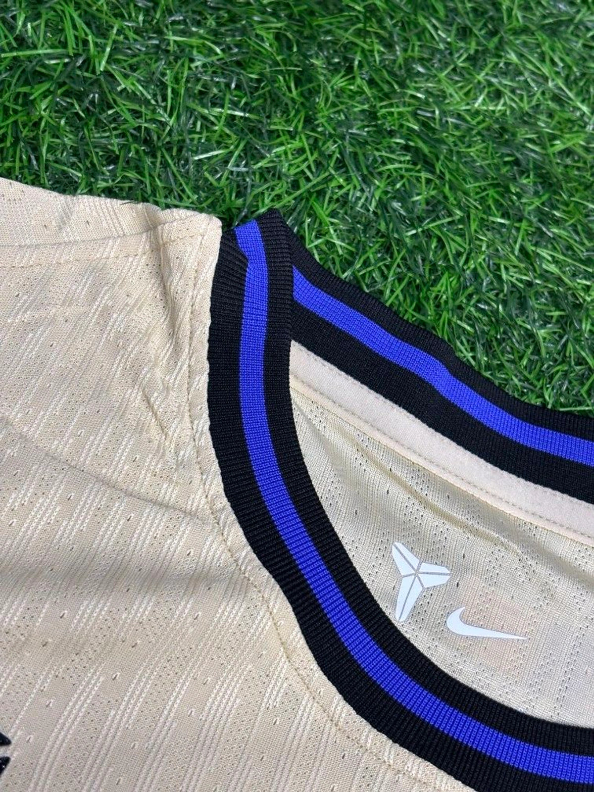 FC Barcelona 25/26 Away X Kobe Kit Player Edition